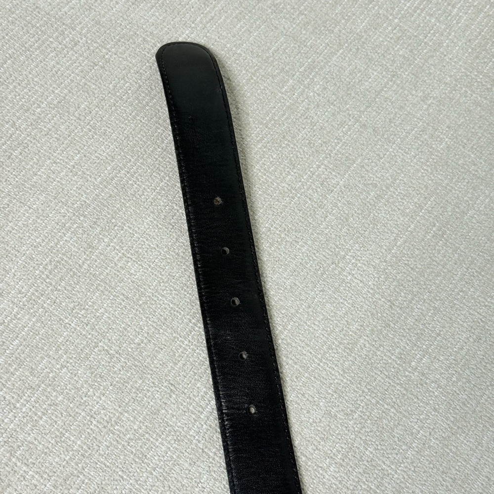 Source Unknown Black Leather Belt with Engraved Silver Floral Oval Buckle - Picture 5 of 6